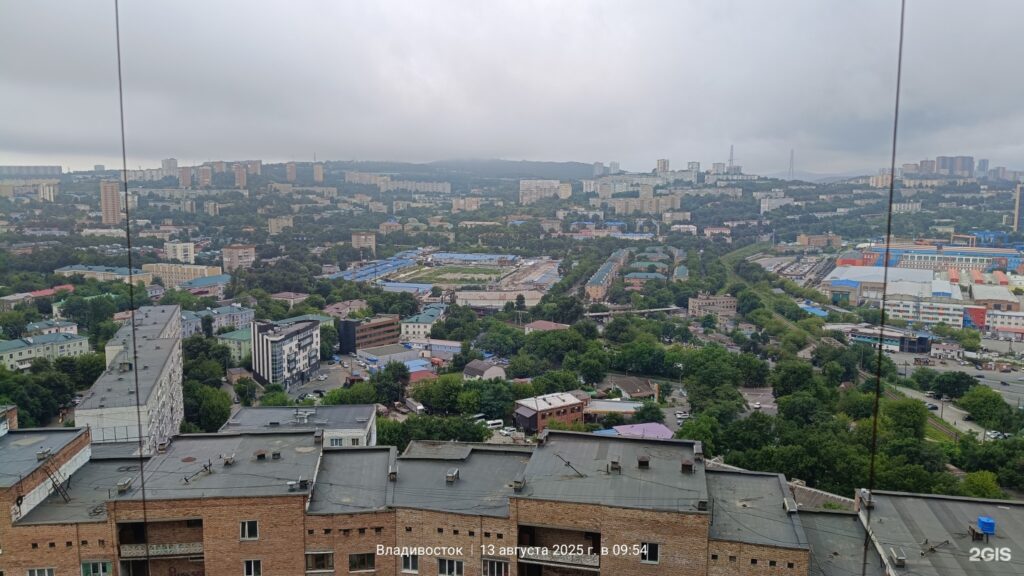 Во Владивостоке опечатали кафе “Диана” на Спортивном рынке