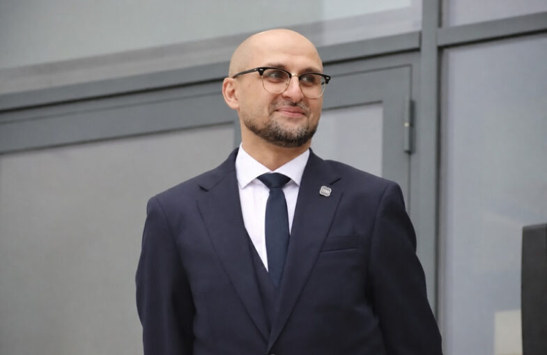 Владимир Савхалов стал новым министром образования Магаданской области